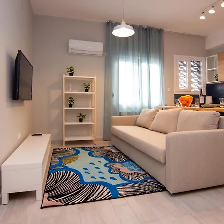 Apartment In Center